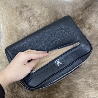 $88.00 USD Louis Vuitton AAA Man Wallets #1253301