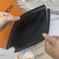 $82.00 USD Louis Vuitton AAA Man Wallets #1253304