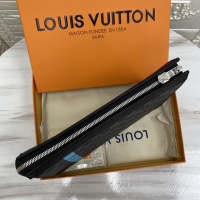 $82.00 USD Louis Vuitton AAA Man Wallets #1253306