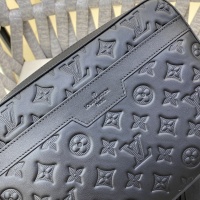 $108.00 USD Louis Vuitton AAA Man Messenger Bags #1253313
