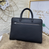 $162.00 USD Louis Vuitton AAA Man Handbags #1253322