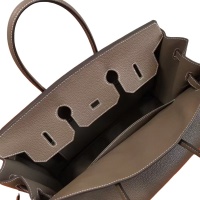 $96.00 USD Hermes AAA Quality Handbags For Women #1254701