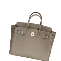 $96.00 USD Hermes AAA Quality Handbags For Women #1254743