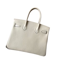 $96.00 USD Hermes AAA Quality Handbags For Women #1254749