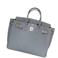 $96.00 USD Hermes AAA Quality Handbags For Women #1254760