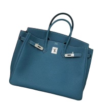 $98.00 USD Hermes AAA Quality Handbags For Women #1254772