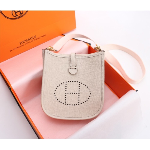 Hermes AAA Quality Messenger Bags For Women #1268877