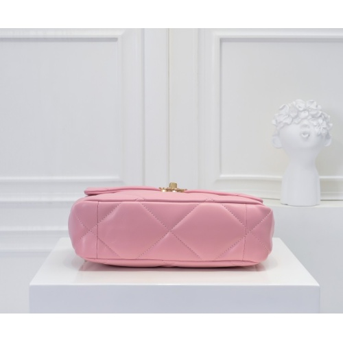 Replica Chanel AAA Quality Messenger Bags #1270135 $88.00 USD for Wholesale