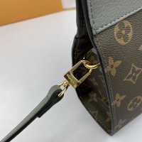 $88.00 USD Louis Vuitton AAA Quality Messenger Bags For Women #1267147