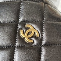 $112.00 USD Chanel AAA Quality Messenger Bags For Unisex #1267589
