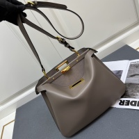 $158.00 USD Fendi AAA Quality Messenger Bags For Women #1267599