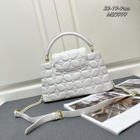 $105.00 USD Louis Vuitton AAA Quality Messenger Bags For Women #1267613