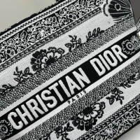 $105.00 USD Christian Dior AAA Quality Handbags For Women #1267799