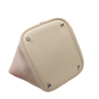 $96.00 USD Hermes AAA Quality Handbags For Women #1269155
