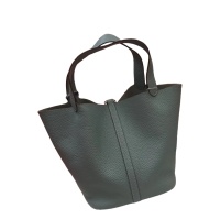 $96.00 USD Hermes AAA Quality Handbags For Women #1269158