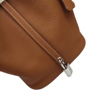 $96.00 USD Hermes AAA Quality Handbags For Women #1269166