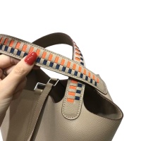 $105.00 USD Hermes AAA Quality Handbags For Women #1269172