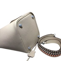 $105.00 USD Hermes AAA Quality Handbags For Women #1269175