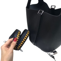 $105.00 USD Hermes AAA Quality Handbags For Women #1269178