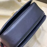 $85.00 USD Gucci AAA Quality Messenger Bags For Women #1270437
