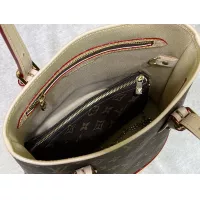 $76.00 USD Louis Vuitton AAA Quality Shoulder Bags For Women #1270501