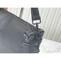 $68.00 USD Louis Vuitton AAA Quality Messenger Bags For Women #1270535
