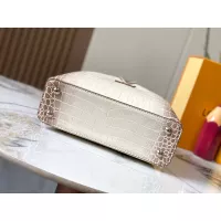 $96.00 USD Louis Vuitton AAA Quality Messenger Bags For Women #1270558