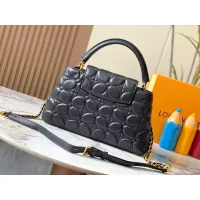 $92.00 USD Louis Vuitton AAA Quality Messenger Bags For Women #1270562