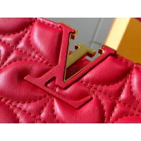 $92.00 USD Louis Vuitton AAA Quality Messenger Bags For Women #1270566
