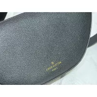 $64.00 USD Louis Vuitton AAA Quality Messenger Bags For Women #1270575