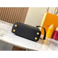 $88.00 USD Louis Vuitton AAA Quality Messenger Bags For Women #1270647