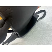 $60.00 USD Louis Vuitton AAA Quality Messenger Bags For Women #1270678