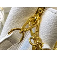 $92.00 USD Louis Vuitton AAA Quality Messenger Bags For Women #1270826