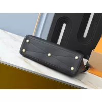 $68.00 USD Louis Vuitton AAA Quality Handbags For Women #1271049