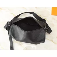 $64.00 USD Louis Vuitton AAA Quality Messenger Bags For Unisex #1271083