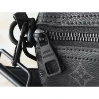 $64.00 USD Louis Vuitton AAA Quality Messenger Bags For Unisex #1271084