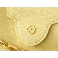 $88.00 USD Louis Vuitton AAA Quality Messenger Bags For Unisex #1271104