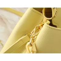 $92.00 USD Louis Vuitton AAA Quality Messenger Bags For Women #1271106