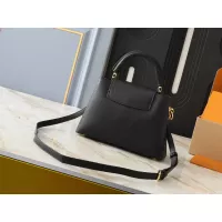 $92.00 USD Louis Vuitton AAA Quality Messenger Bags For Women #1271112