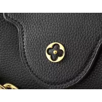 $92.00 USD Louis Vuitton AAA Quality Messenger Bags For Women #1271112