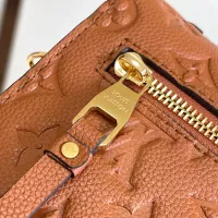 $190.00 USD Louis Vuitton AAA Quality Messenger Bags For Women #1271152