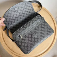 $85.00 USD Gucci AAA Quality Messenger Bags For Unisex #1271357