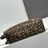 $108.00 USD Prada AAA Quality Handbags For Women #1272818