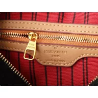$64.00 USD Louis Vuitton AAA Quality Handbags For Women #1272857