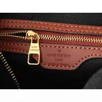 $64.00 USD Louis Vuitton AAA Quality Handbags For Women #1272858