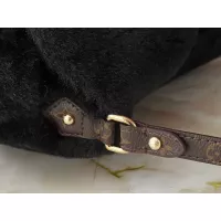 $64.00 USD Louis Vuitton AAA Quality Messenger Bags For Women #1272866