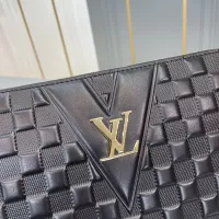 $108.00 USD Louis Vuitton AAA Man Messenger Bags #1274301