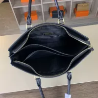 $158.00 USD Louis Vuitton AAA Man Handbags #1274311