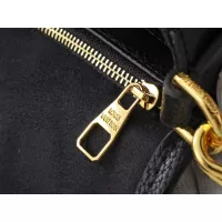 $56.00 USD Louis Vuitton AAA Quality Messenger Bags For Women #1275191