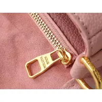 $56.00 USD Louis Vuitton AAA Quality Messenger Bags For Women #1275202
